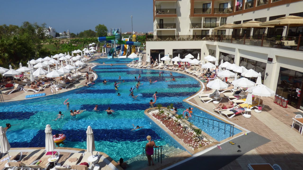 Pool Glamour Resort & Spa