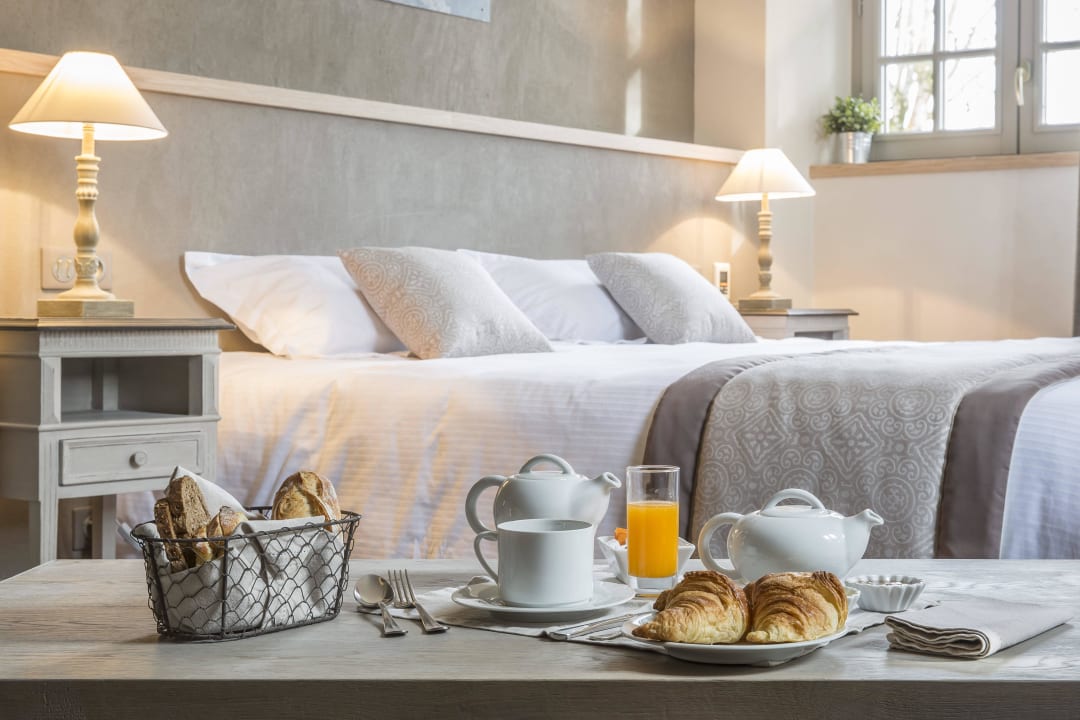 Petit Déjeuner en Chambre Hôtel de l'Abbaye
