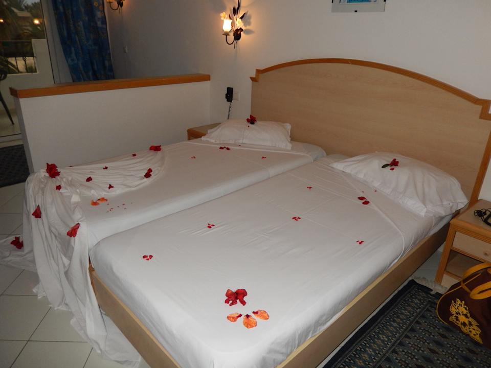 Blumenschmuck bei Ankunft Hotel Nesrine