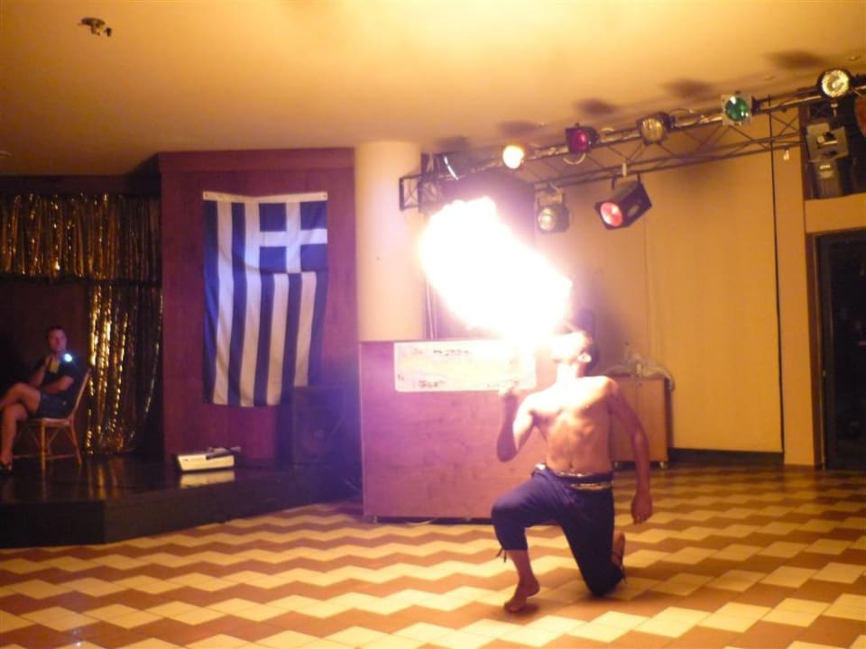 Feuerschlucker Athina Palace Resort & Spa