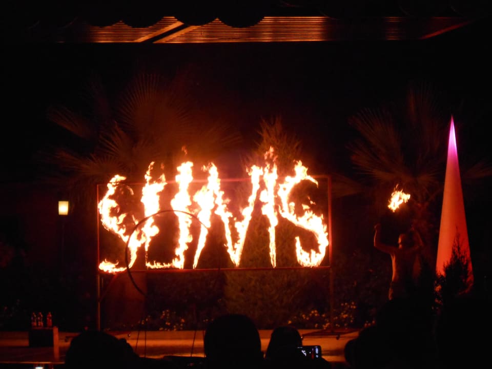 Feuershow Sunis Elita Beach Resort & Spa