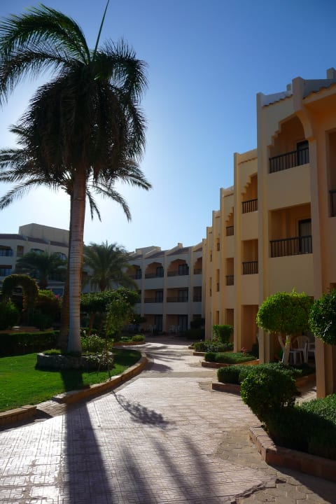 Garten Flamenco Beach & Resort