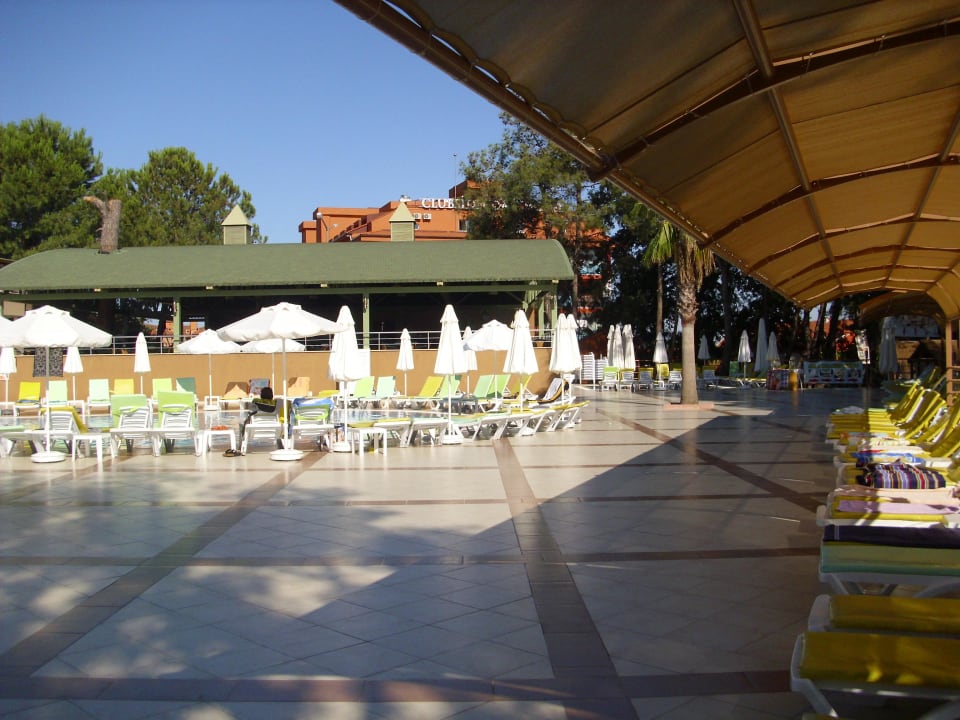 Poolbar-Getränke und Speisen Club Sidelya Hotel