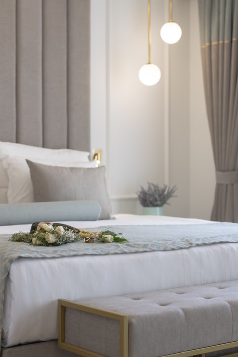 Zimmer Miramare Queen Hotel