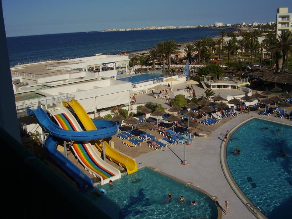 Výhled na bazény z pokoje El Mehdi Beach Resort