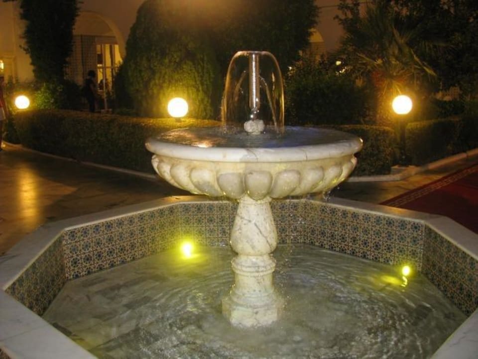 Springbrunnen Hotel El Mouradi Palm Marina