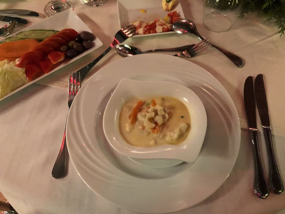 Im à la Carte WOW Fischsuppe Pickalbatros White Beach Resort - Hurghada