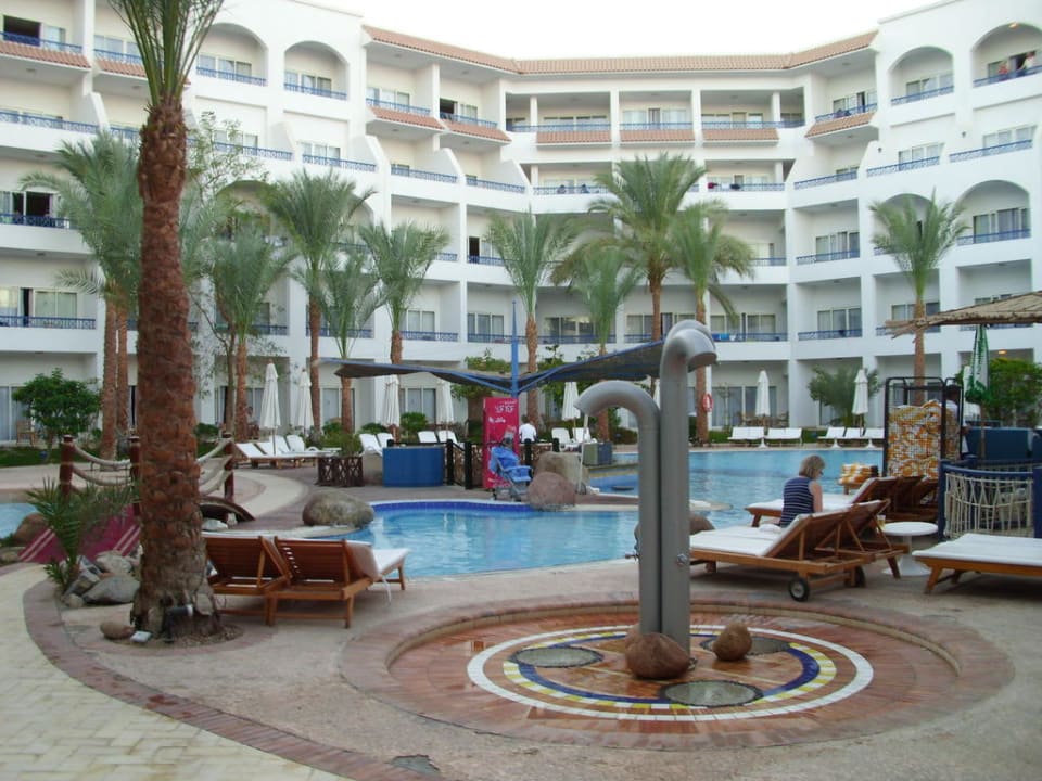 Das Hauptgebäude Naama Bay Hotel & Resort