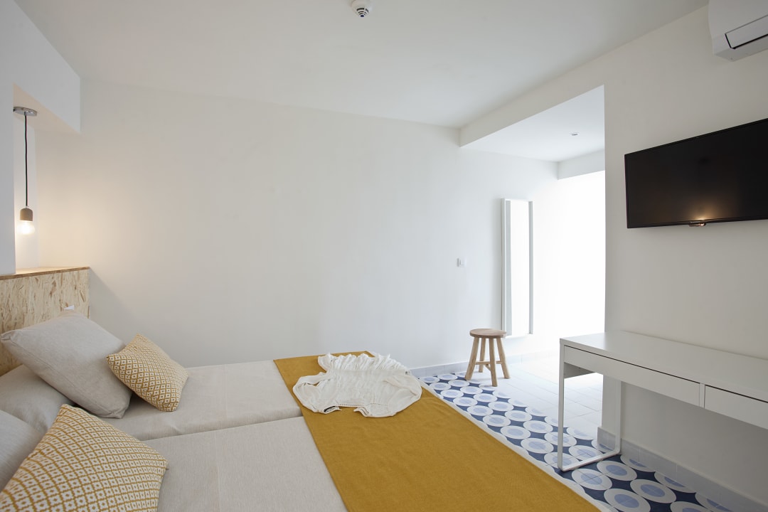 Zimmer BJ Cala Morlanda Estudios