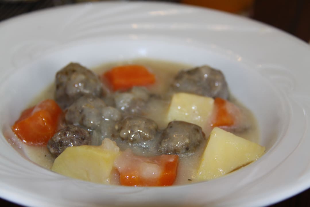 Das Essen  PALOMA Perissia