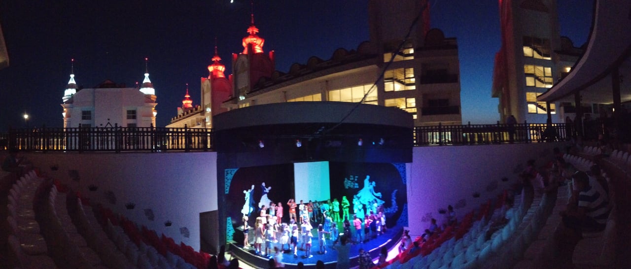 Sport & Freizeit Well Palace Side