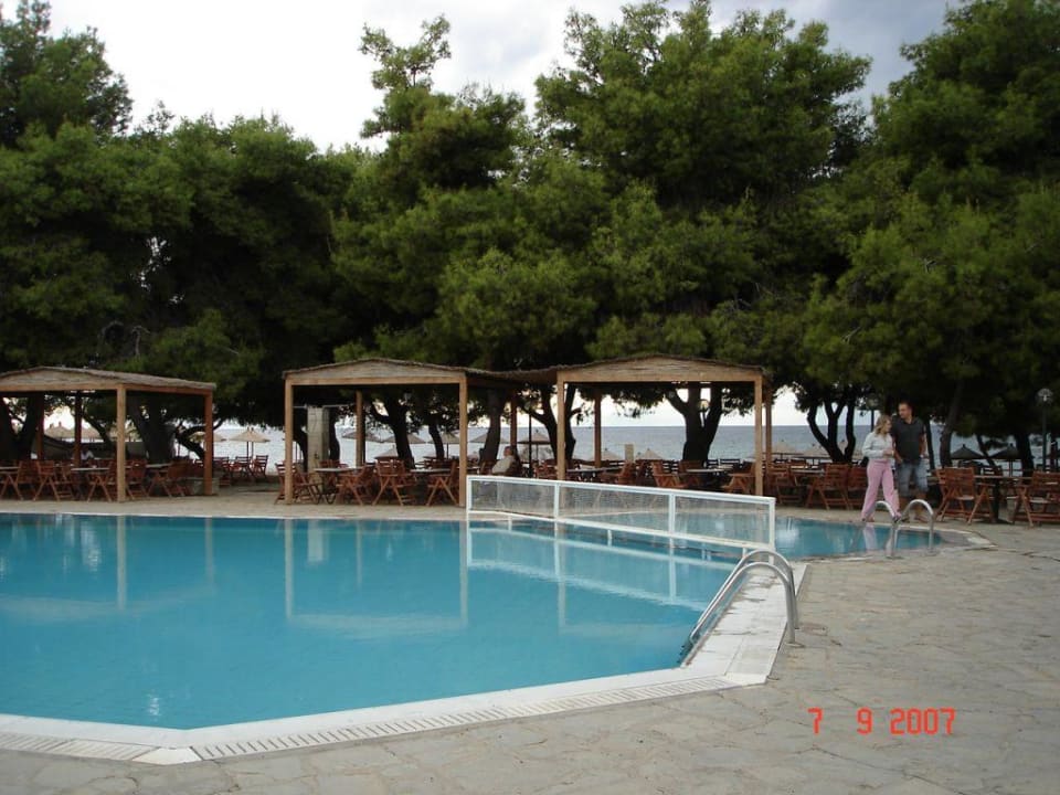 pool1 Hotel Portes Beach