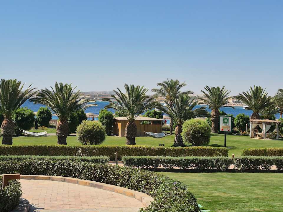Gartenanlage Fort Arabesque - The West Bay