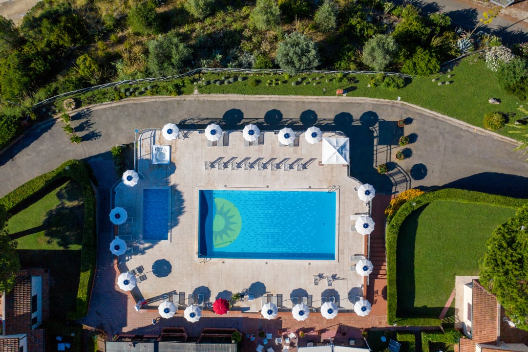 Außenansicht Argentario Osa Resort