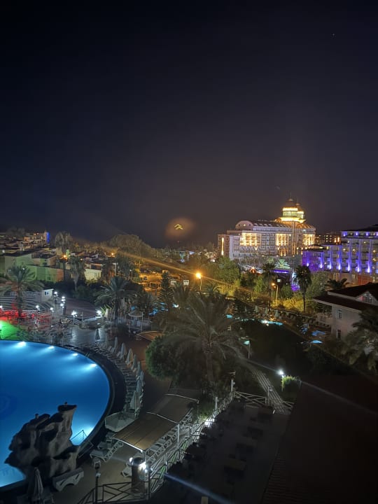 Zimmer Seaden Corolla Hotel