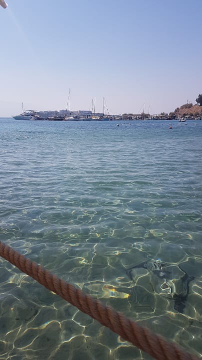 Strand Bellazure Hotel