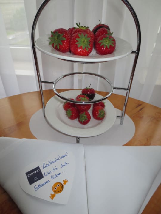 Dankeschön für Interesse im sozialen Netzwerk Dorint Hotel Dresden