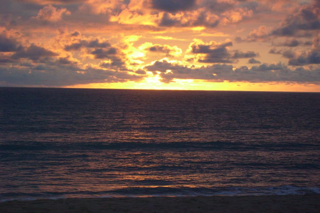 Sonnenuntergang am Strand La Flora Khao Lak
