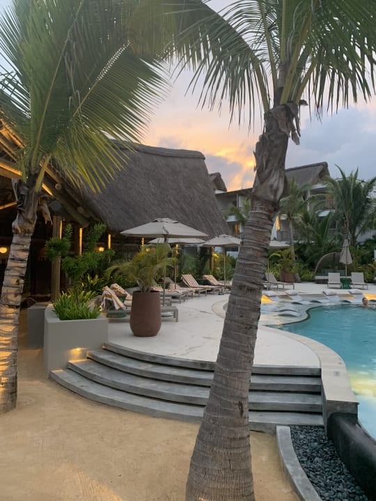 Pool Sunrise Attitude - Adults Only