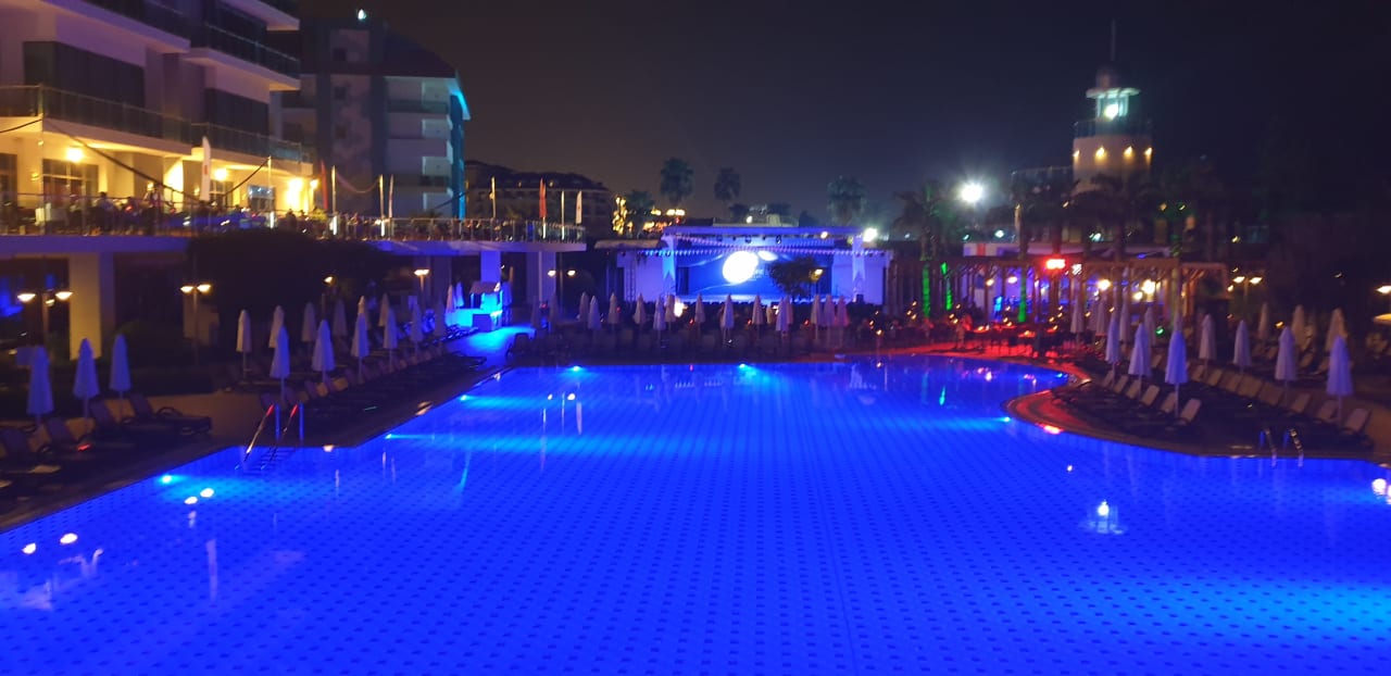 Pool Commodore Elite Suites & Spa - Adults only