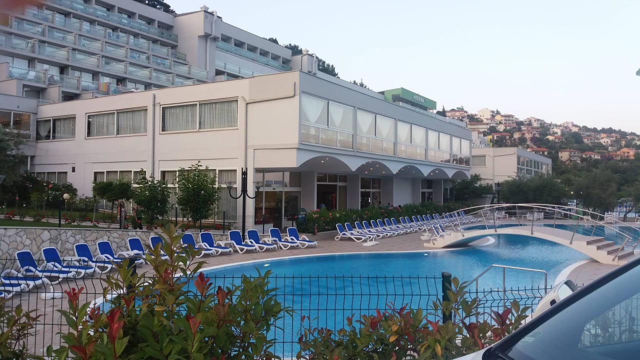 Der Pool Narcis Hotel