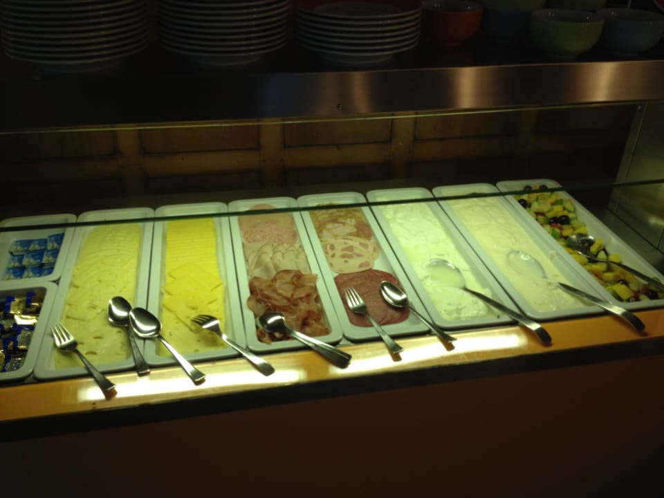 Wurst und Käsebuffet ibis Styles Leipzig