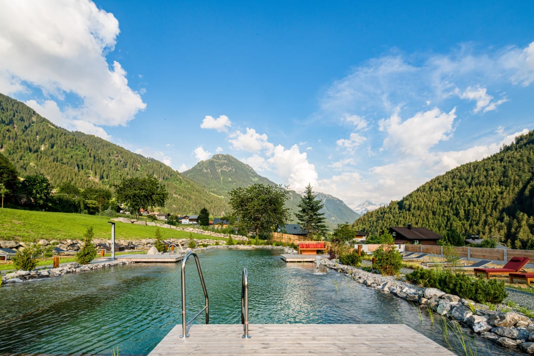 Pool Hotel Gasthof Adler