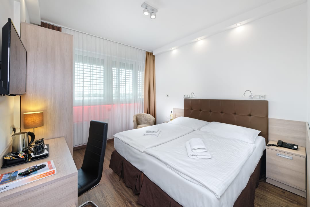 Zimmer Hotel Aura Design & Garden Pool