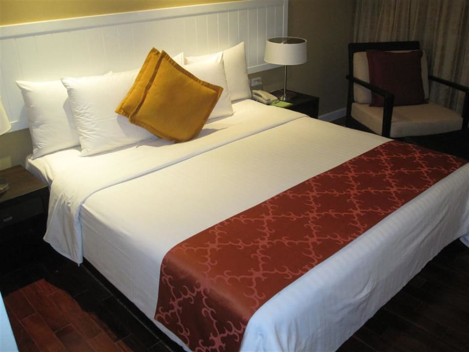 Ganz großes Bett Holiday Inn Resort Phuket Surin Beach by IHG