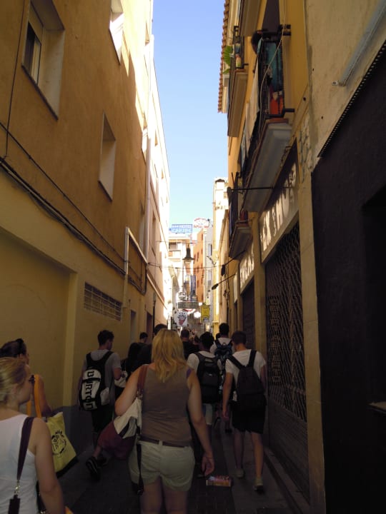 Gasse zum Hotel Hotel Caribe Youth Only