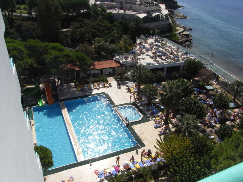 Pools, Bar und Liegewiese Hotel Grand Efe