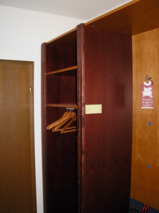 "Kleiderschrank" Landhotel Weisses Ross garni