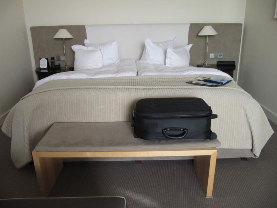 Das Bett in Zimmer Nr. 407 The Ritz-Carlton Wolfsburg
