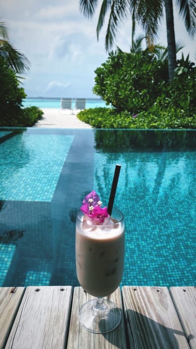 Gastro Outrigger Maldives Maafushivaru Resort