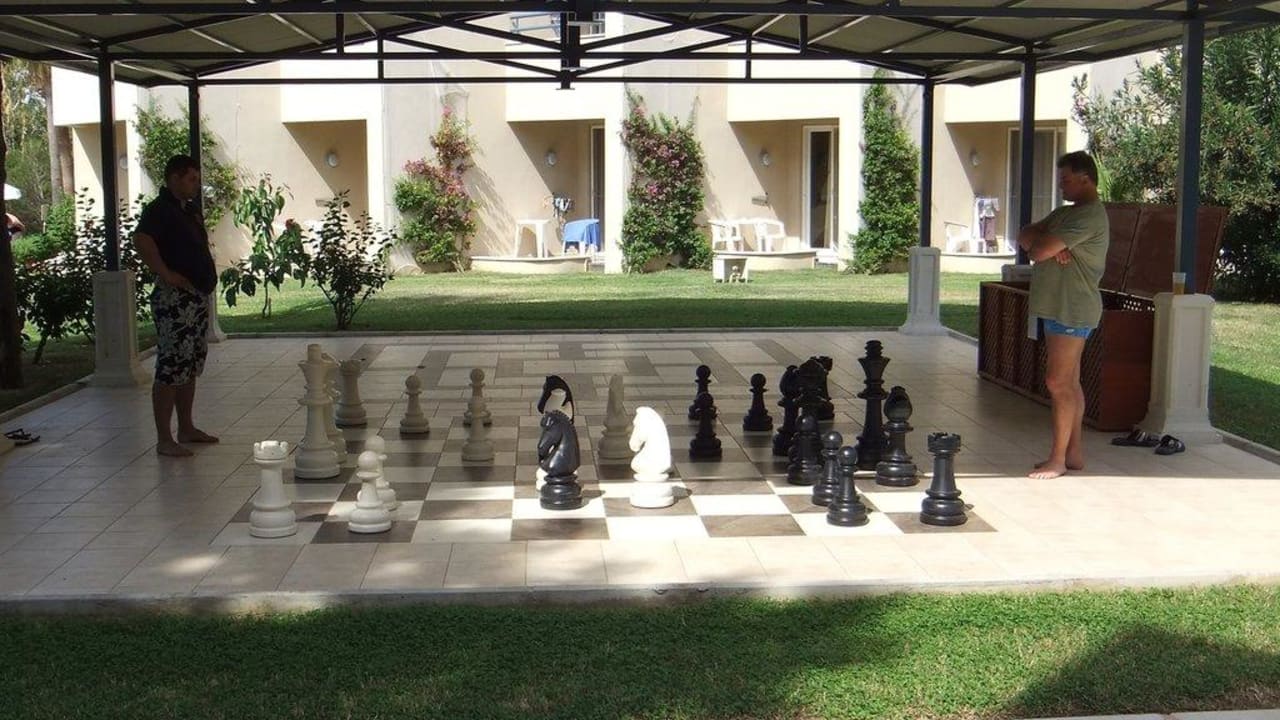 Schach und Matt Labranda Alantur Resort