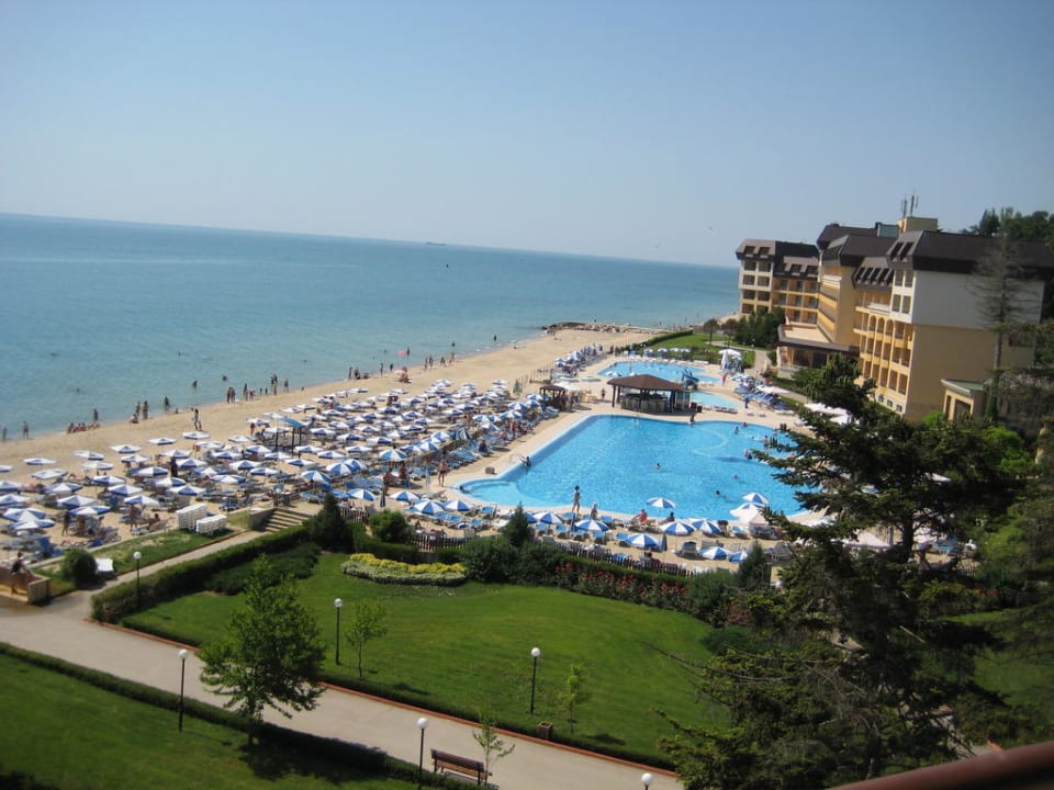 Blick vom Balkon auf den Pool und Meer HVD Riviera Beach