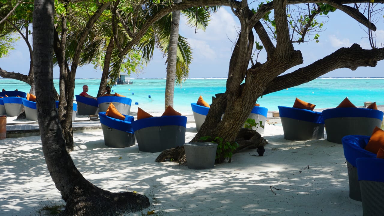 Strand Meeru Maldives Resort Island