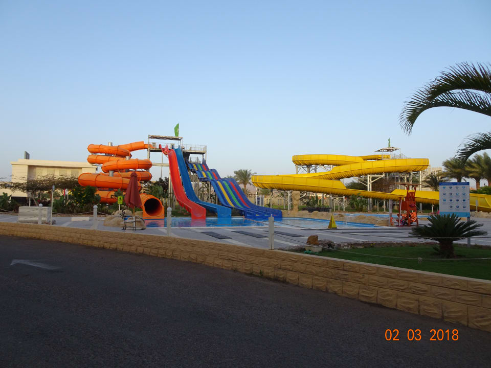 Rutschanlagefür die etwas größeren Kinder Pickalbatros Royal Moderna Resort-Sharm El Sheikh