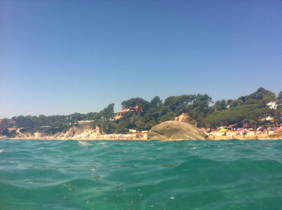 Bilder vom Strand und Platz Camping & Bungalows Treumal