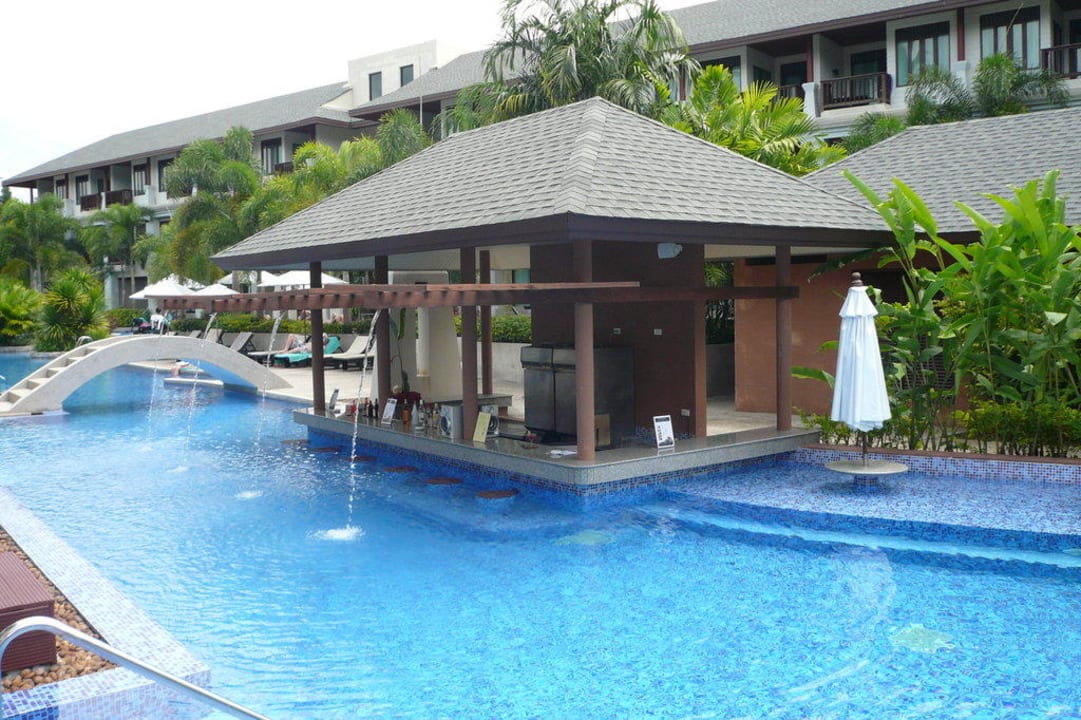 Poolbar La Flora Khao Lak