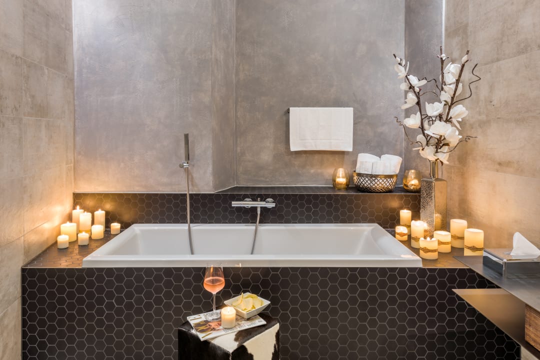 Zimmer MOOo by the Castle