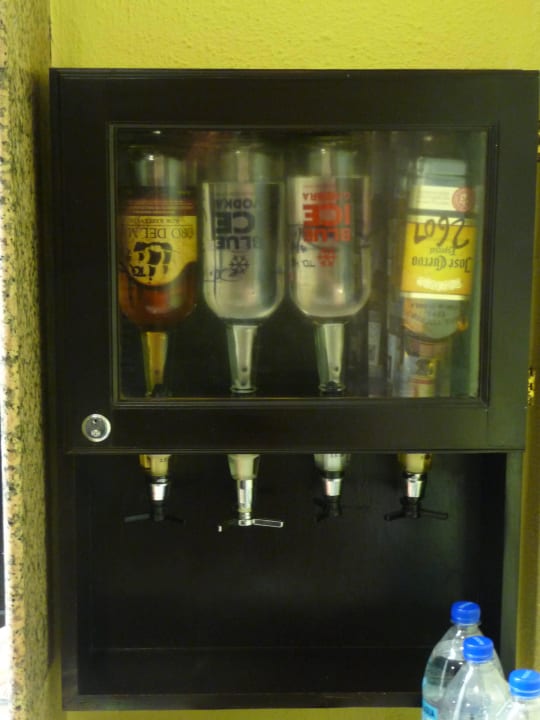 Minibar Hotel Riu Tequila