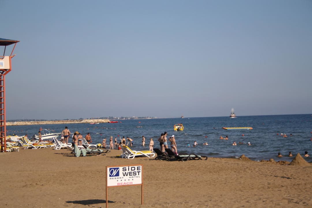 Hoteleigener Strand FUN&SUN Smart Hane Sun Hotel