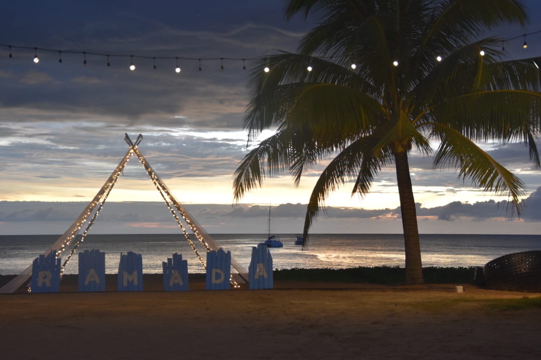 Strand Ramada Khao Lak Resort