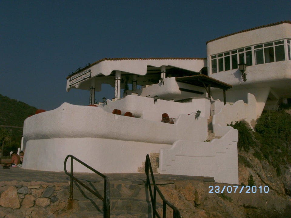 Le restaurant dominant la plage Kustur Club Holiday Village