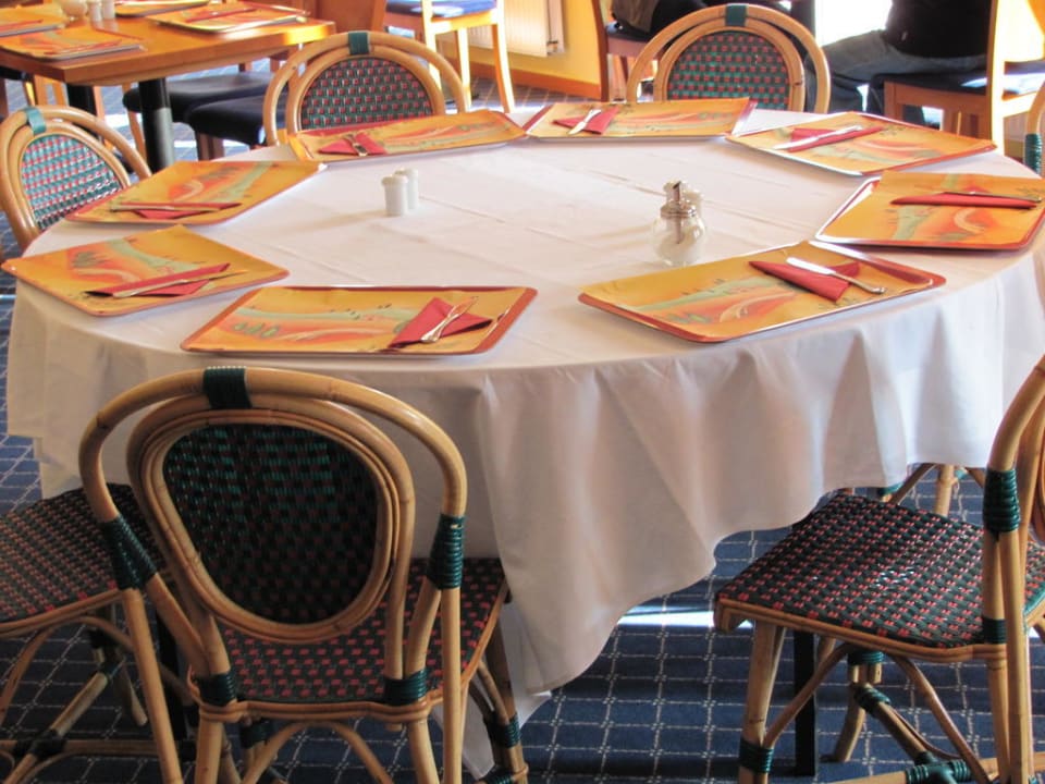 Frühstücksbüffet-Tabletts PLAZA Premium Columbus Bremen