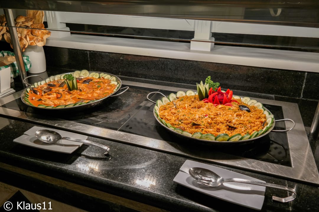 Abendbüffet vor dem Ansturm Bahia Principe Grand El Portillo