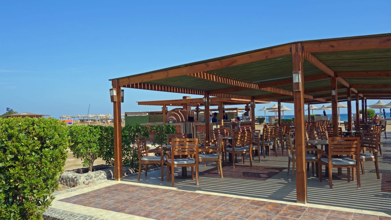 Beachbar Shams Alam Beach Resort