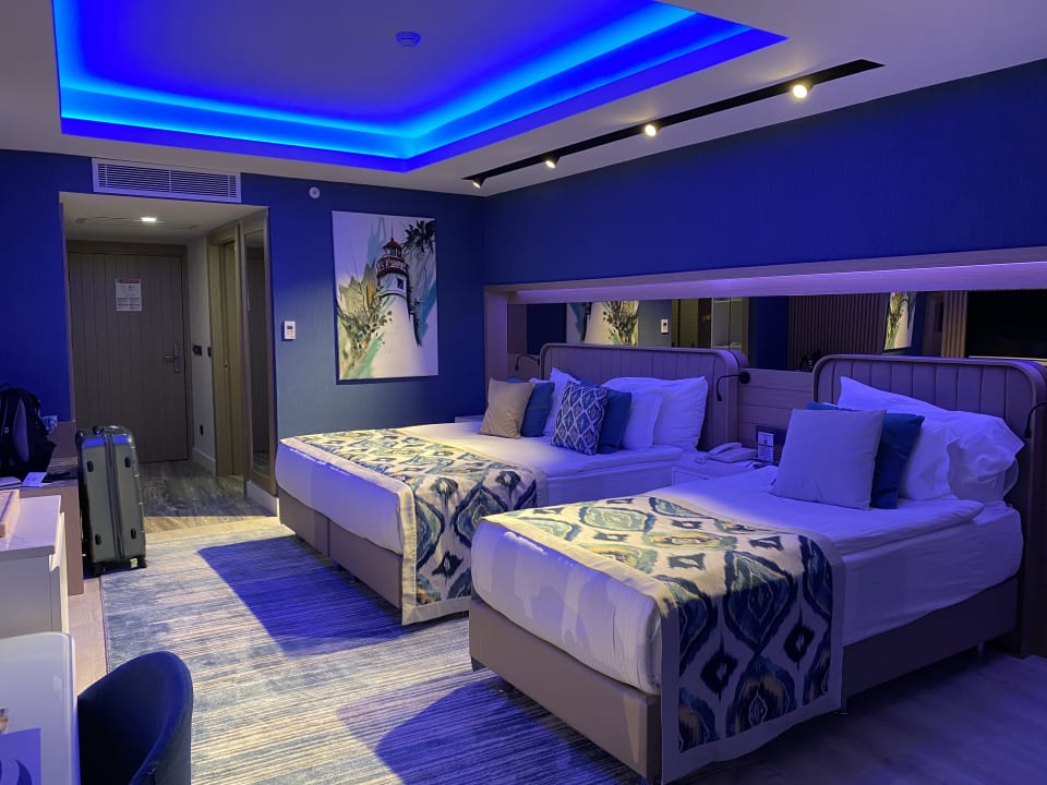 Zimmer Royal Wings Hotel