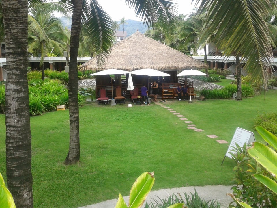 Im Garten Massagepavillion Sunprime Kamala Beach